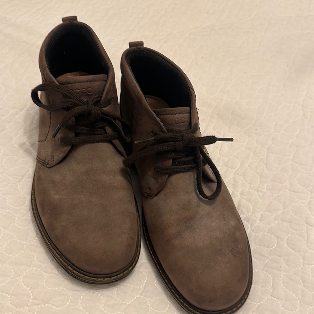 Men’s Ecco boots with GORE-TEX